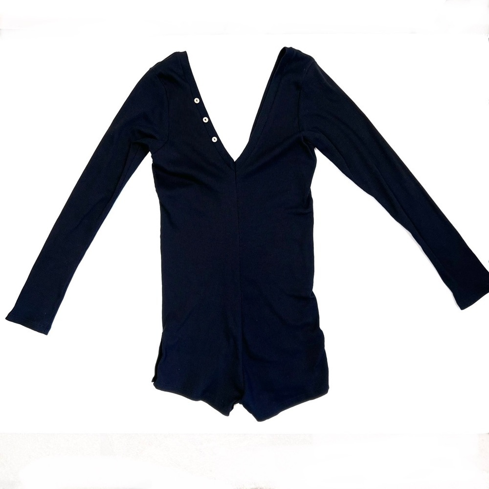Mapale Ribbed Long Sleeve Plunge Romper Black Size Large - Picture 4 of 10